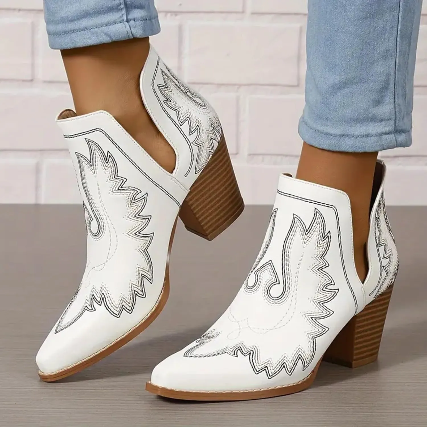 Ankle Cowboy Boots for Women Cowgirl Boots Women Western Chunky Heels Pointed Toe V Cut Slip on Women Short Boots