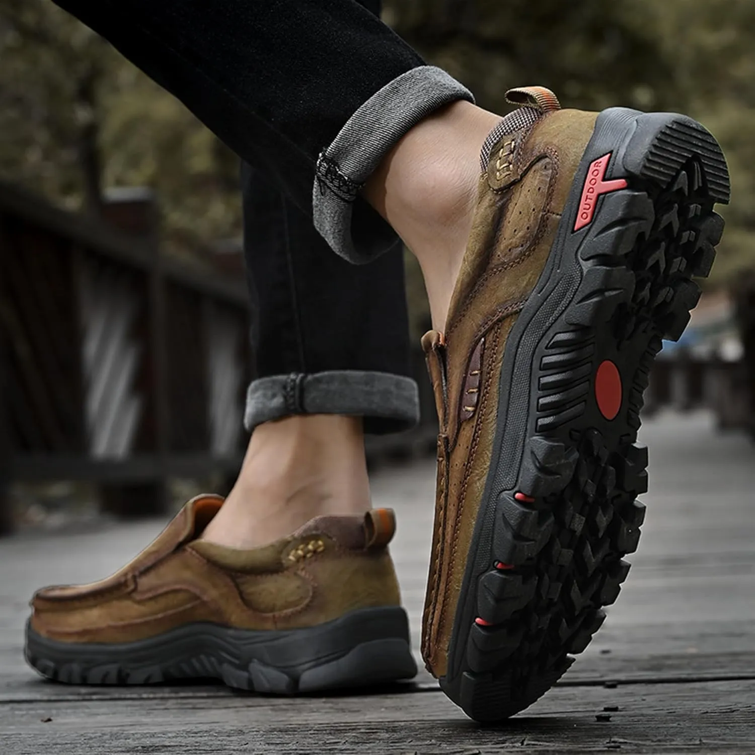Men's Casual Sports Walking Shoes Cowhide Waterproof Outdoor Casual Shoes Breathable Leather Lightweight Loafers Classic Men's Casual Leather Shoes