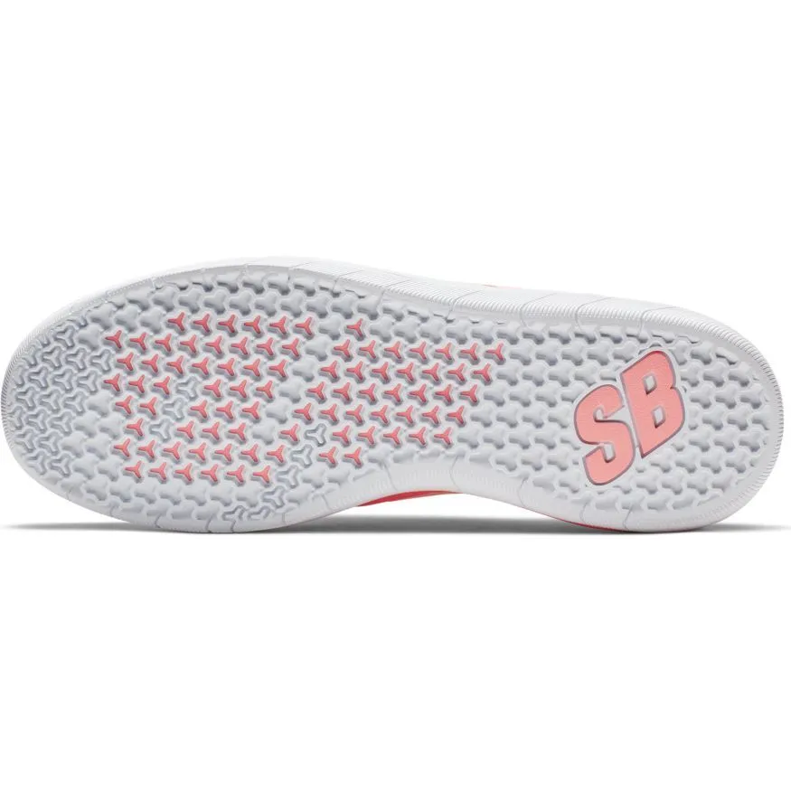Nike SB Nyjah Free Skateboard Shoe - Bleached Coral/White - Aphid Green