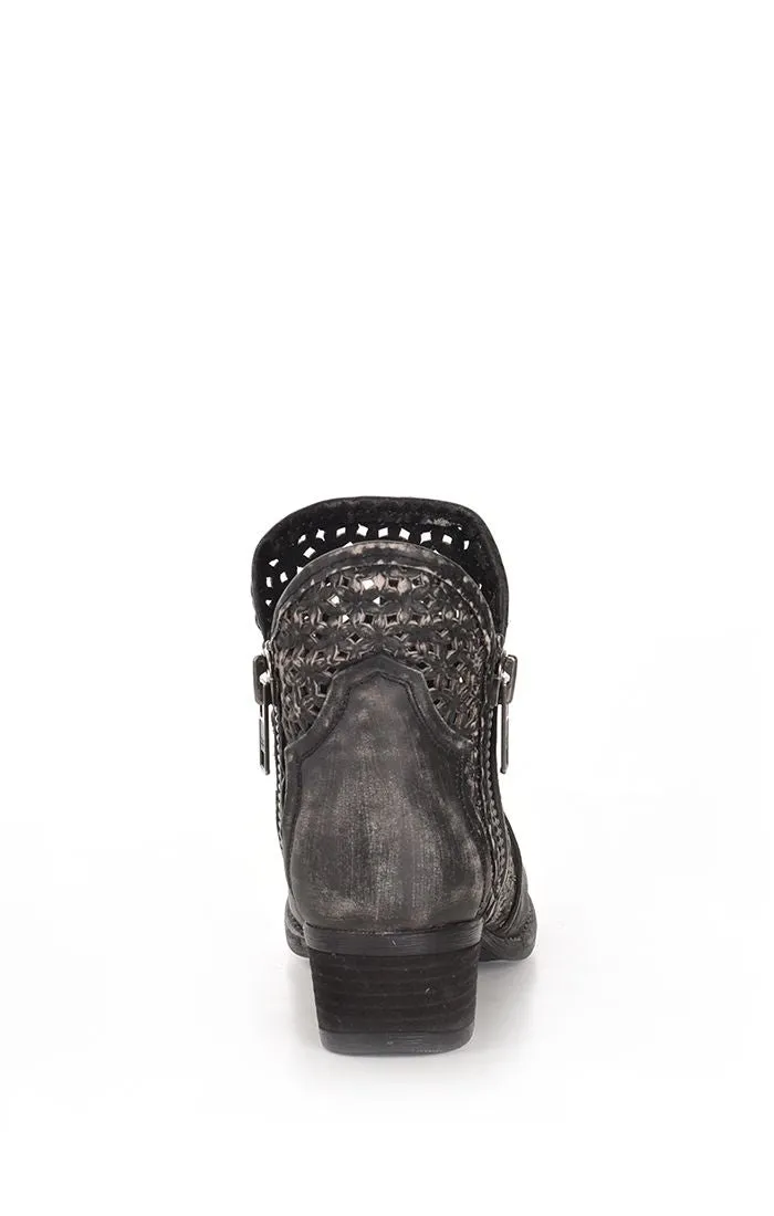 Q0001 - Circle G grey fashion western leather ankle boots for women