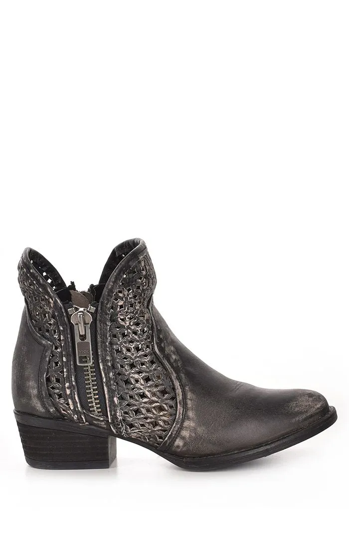 Q0001 - Circle G grey fashion western leather ankle boots for women